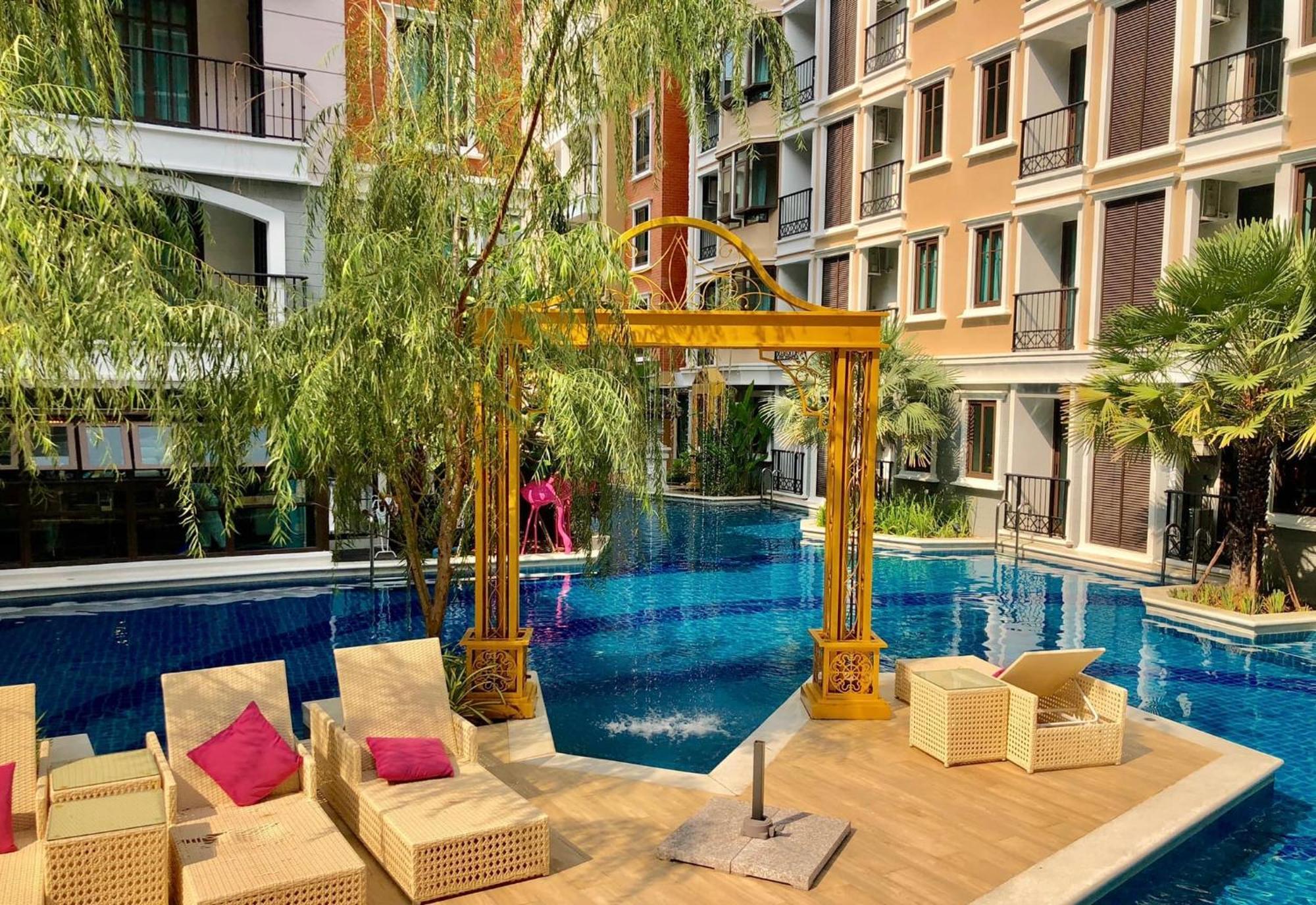 Espana Resort Jomtien Beach Pattaya Esterno foto