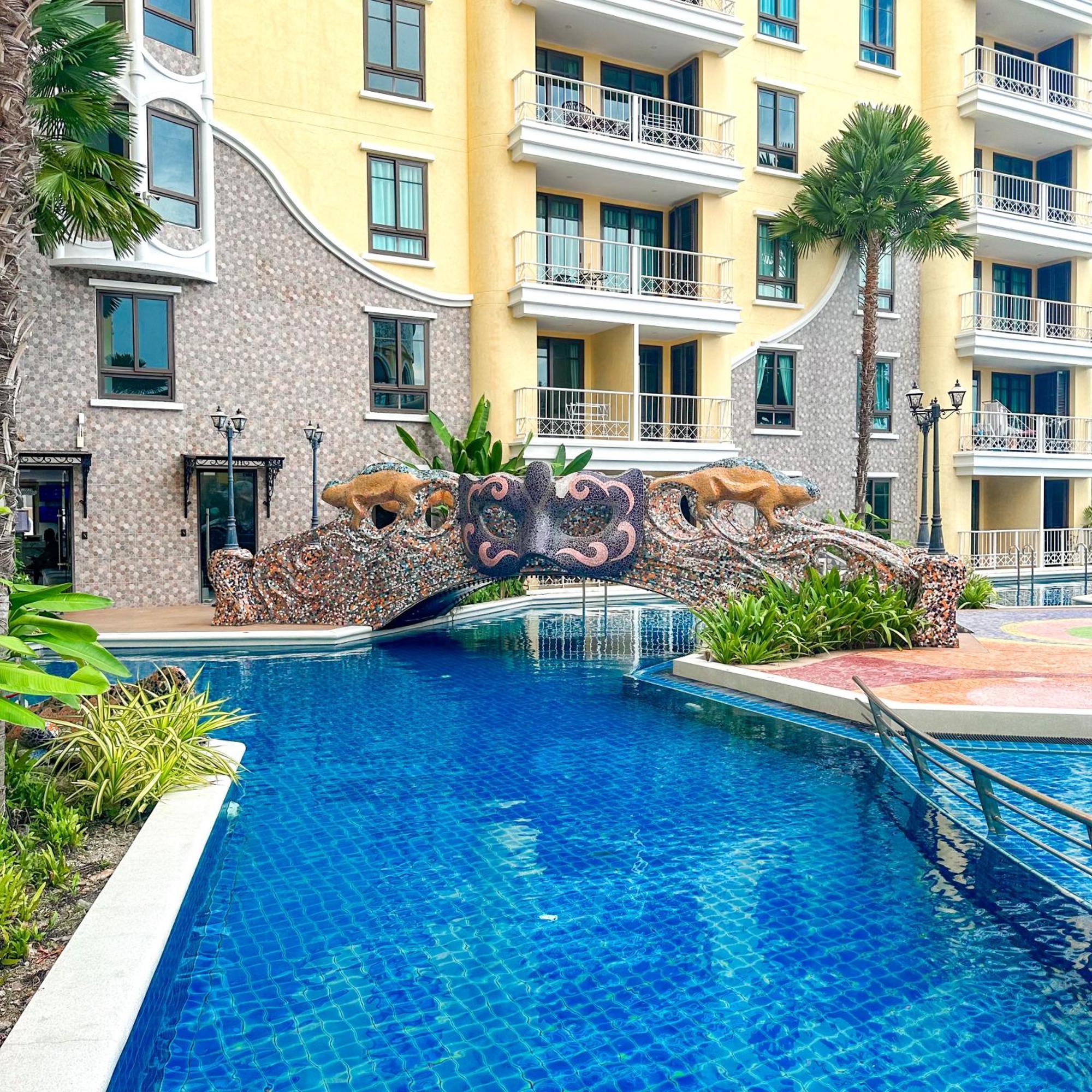 Espana Resort Jomtien Beach Pattaya Esterno foto