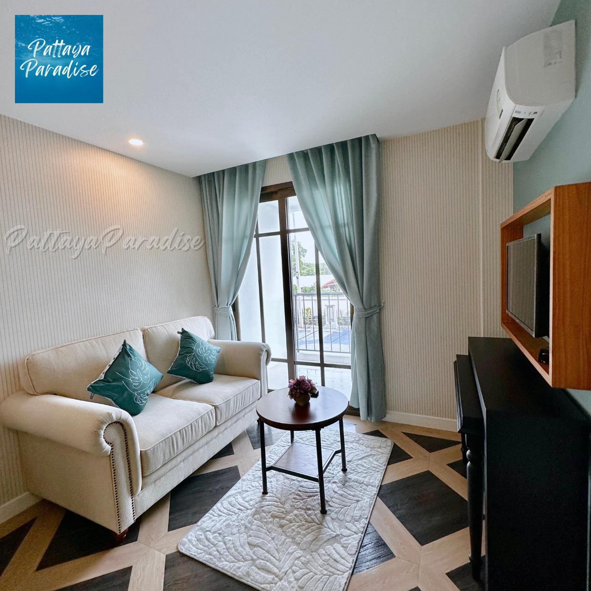 Espana Resort Jomtien Beach Pattaya Esterno foto