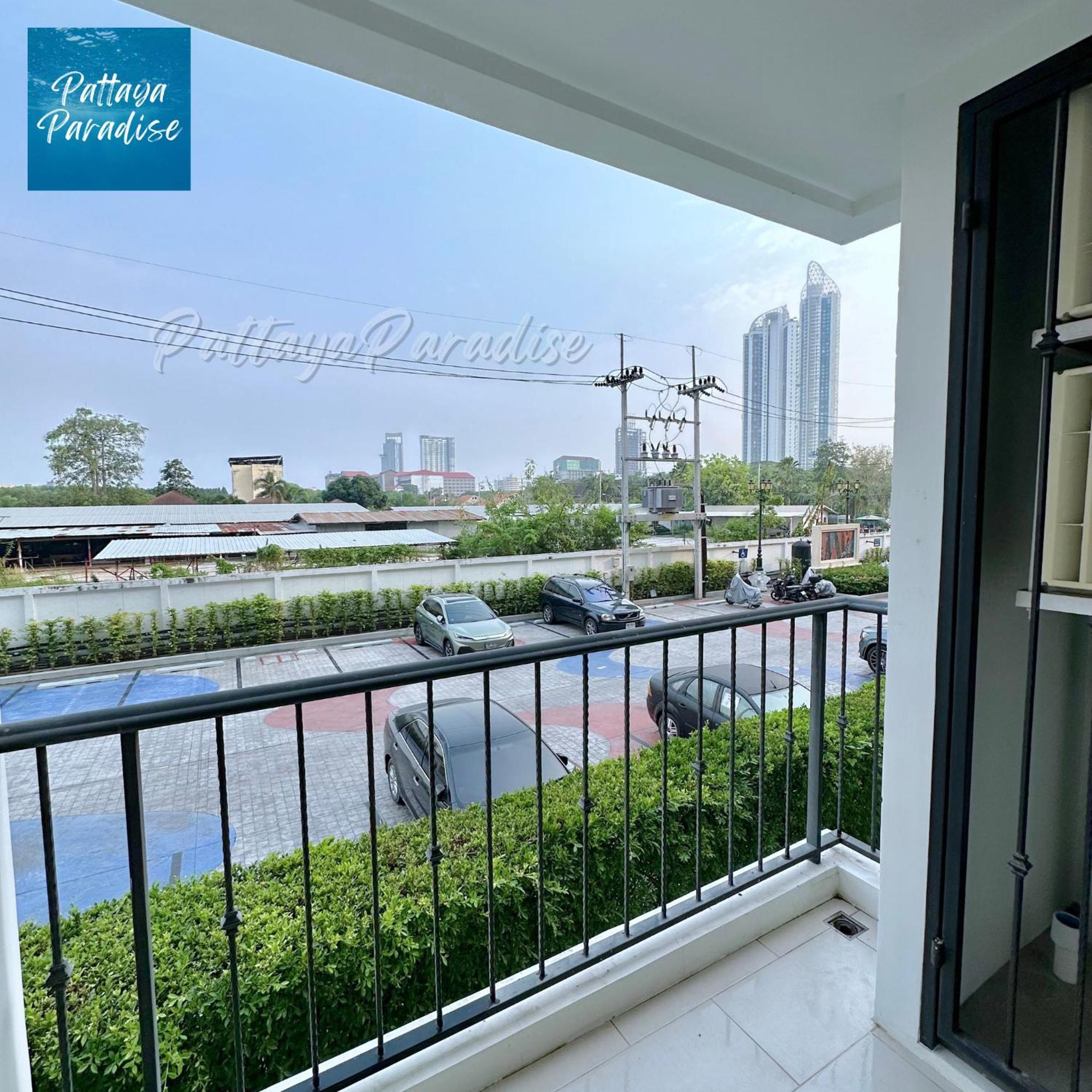 Espana Resort Jomtien Beach Pattaya Esterno foto