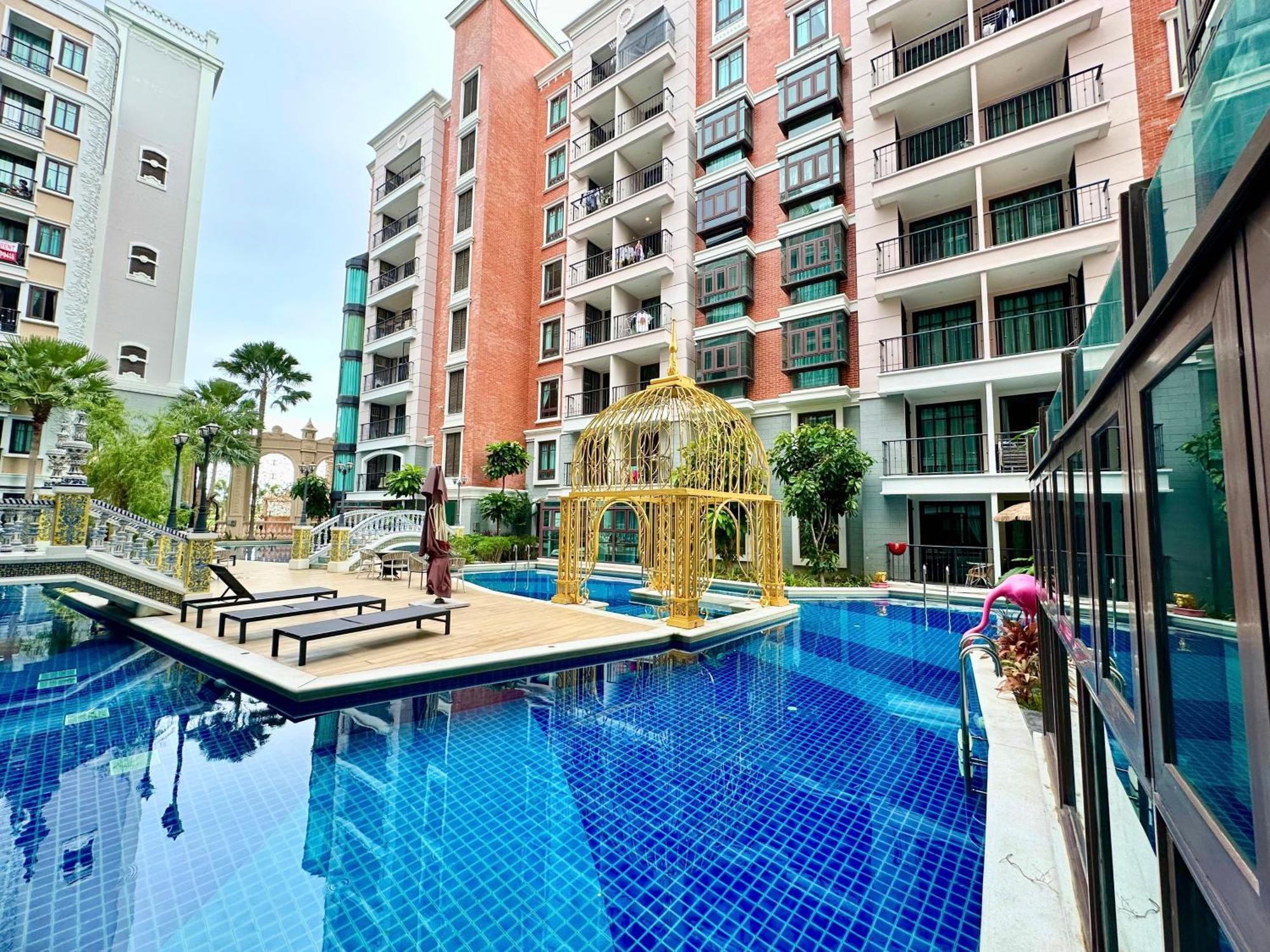 Espana Resort Jomtien Beach Pattaya Esterno foto